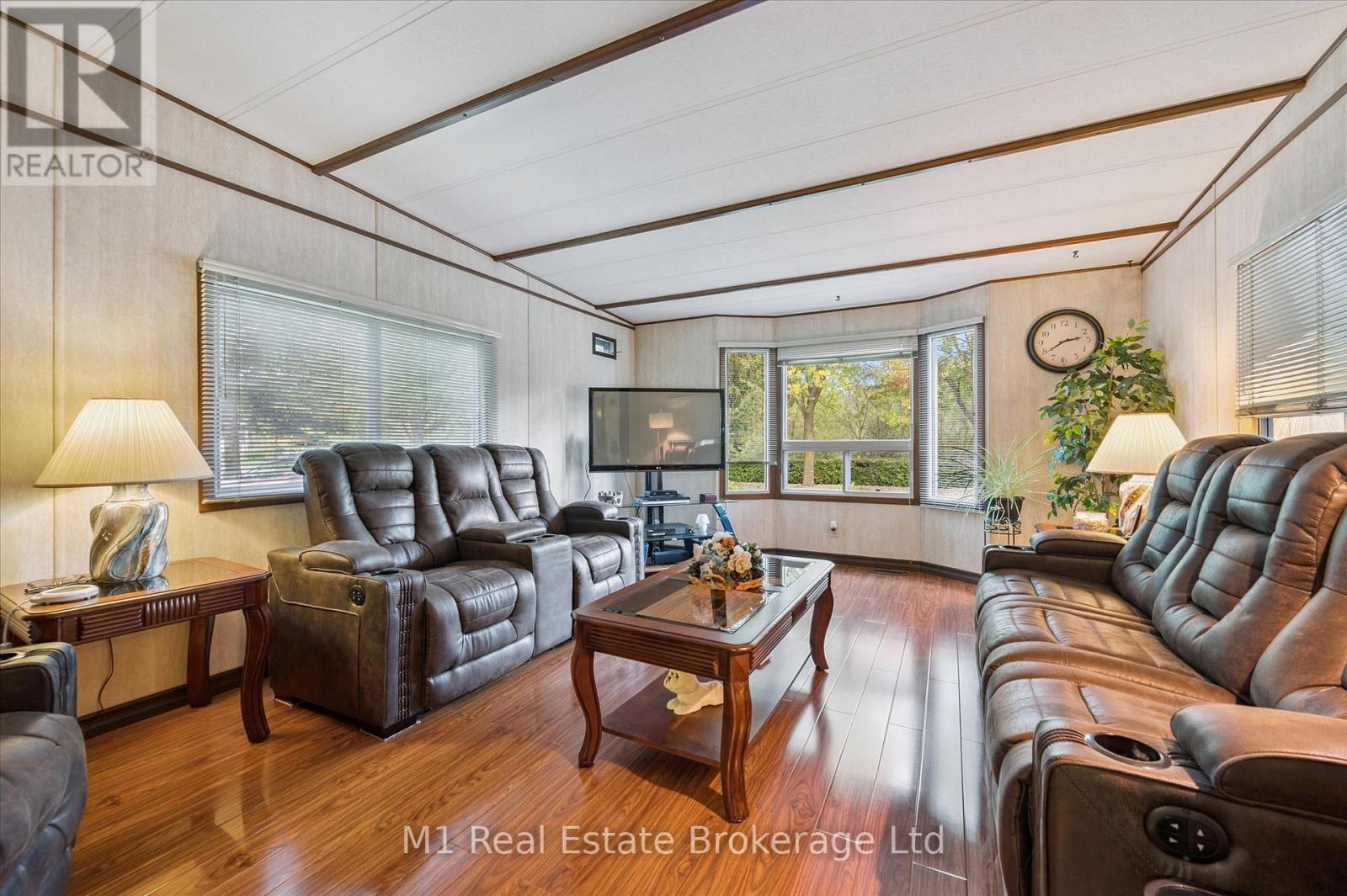 1 Grand Vista Drive, Wellington North, Ontario  N0G 2L0 - Photo 9 - X12450223