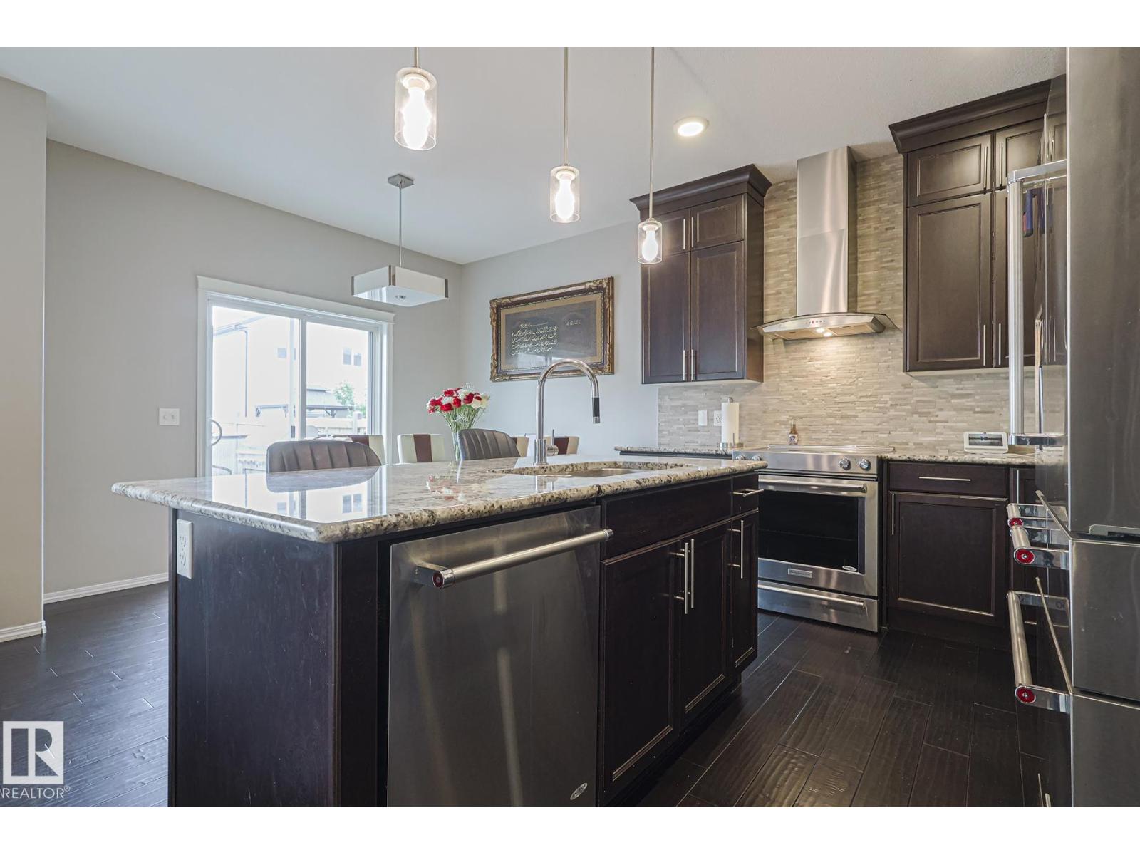 17135 47 St Nw, Edmonton, Alberta  T5Y 3P4 - Photo 6 - E4461180