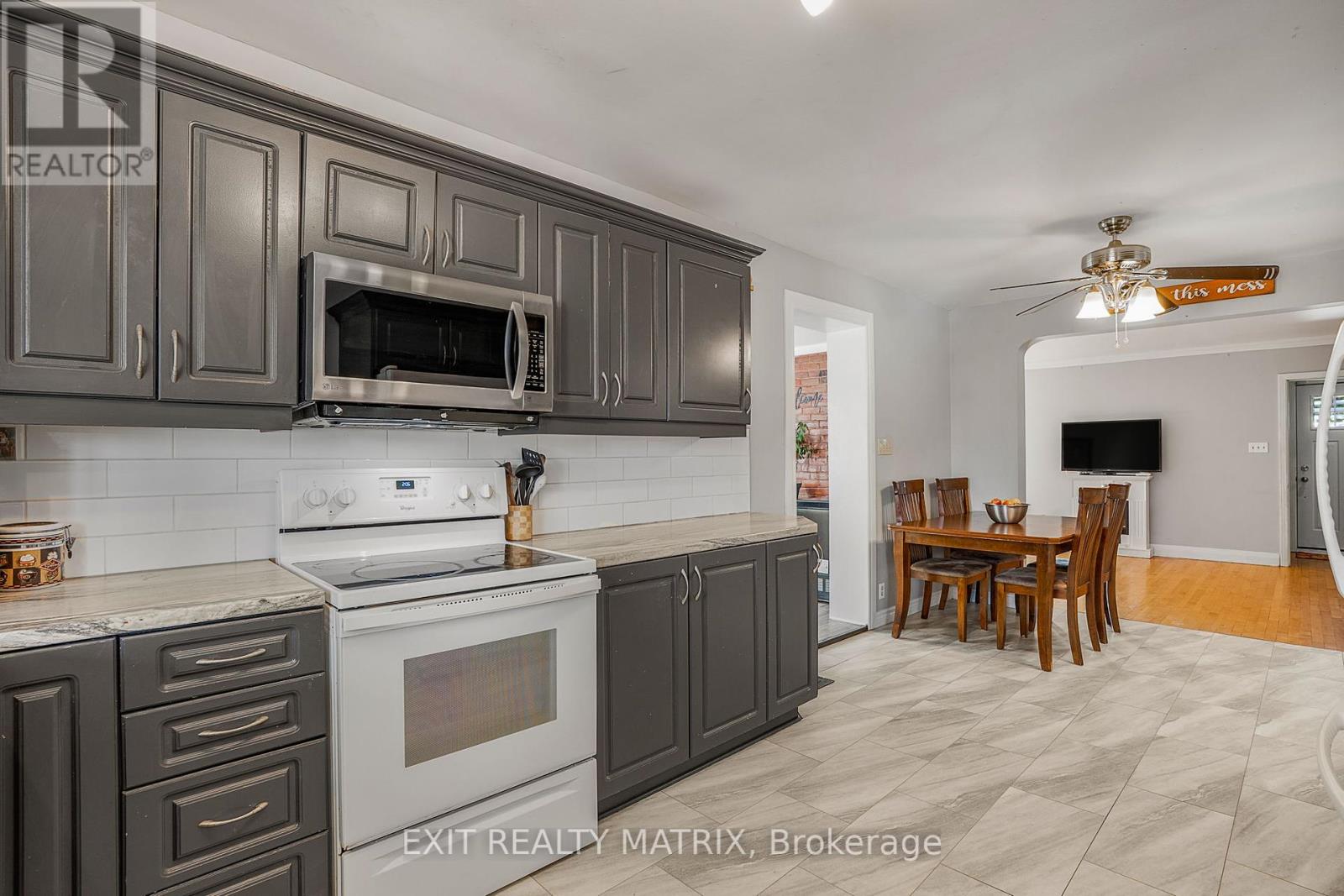 453 Garneau Street, Hawkesbury, Ontario  K6A 1M6 - Photo 12 - X12450153