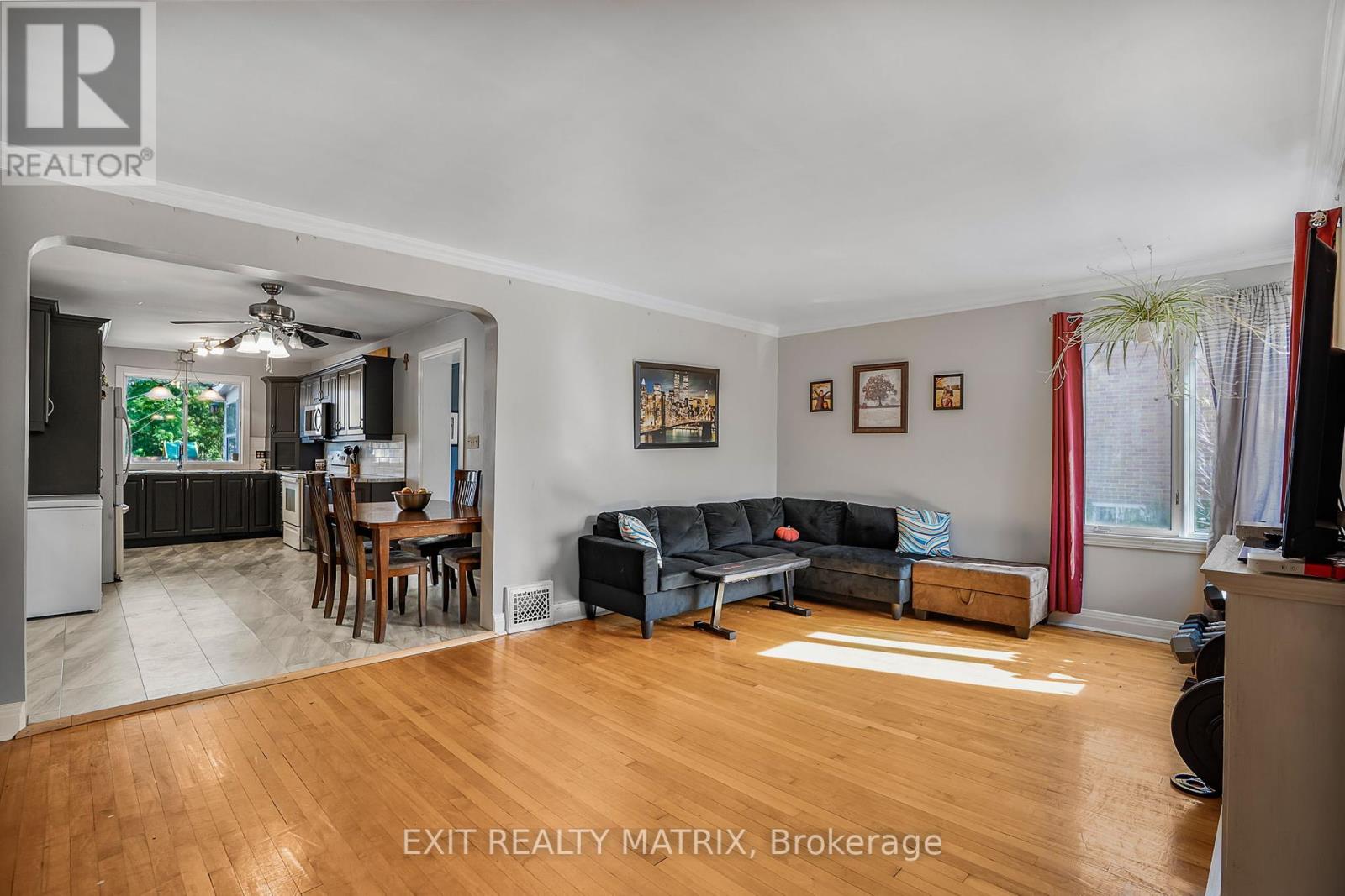 453 Garneau Street, Hawkesbury, Ontario  K6A 1M6 - Photo 6 - X12450153