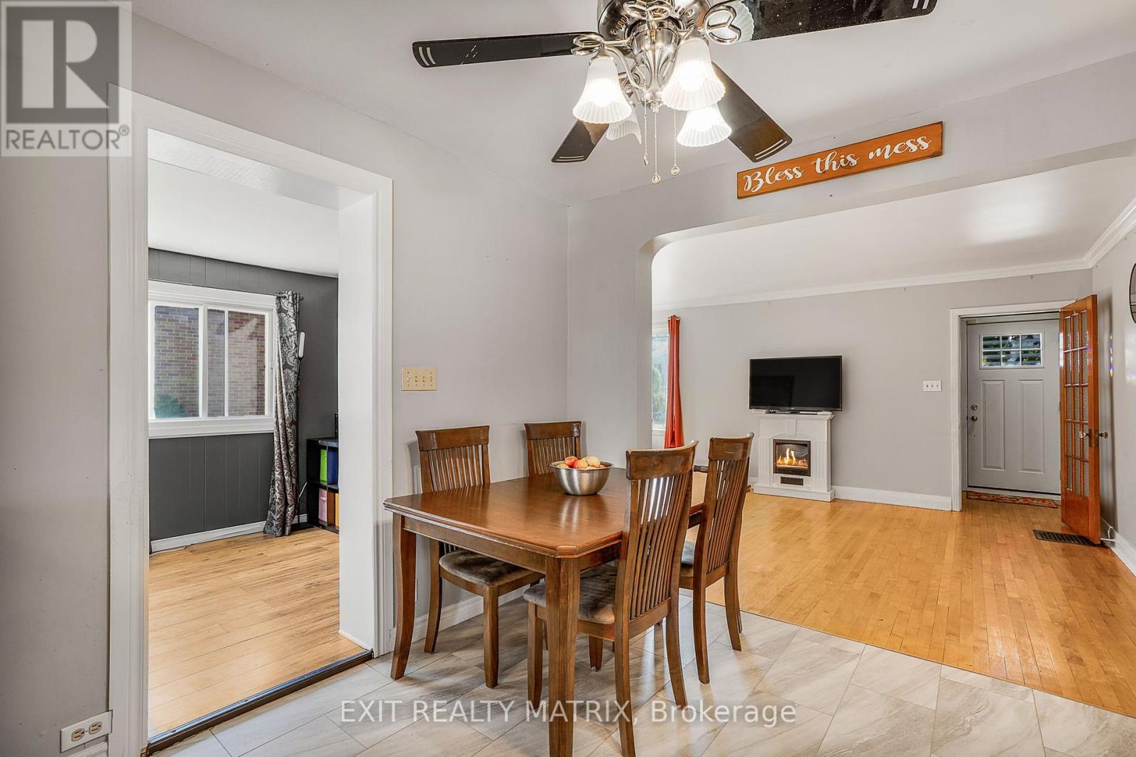 453 Garneau Street, Hawkesbury, Ontario  K6A 1M6 - Photo 9 - X12450153
