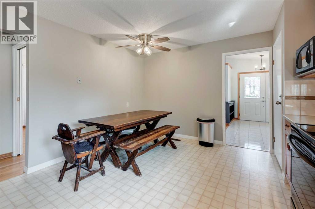 436 Queensland Circle Se, Calgary, Alberta  T2J 4P8 - Photo 12 - A2262296