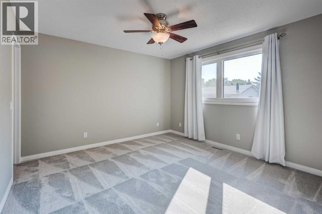 436 Queensland Circle Se, Calgary, Alberta  T2J 4P8 - Photo 13 - A2262296