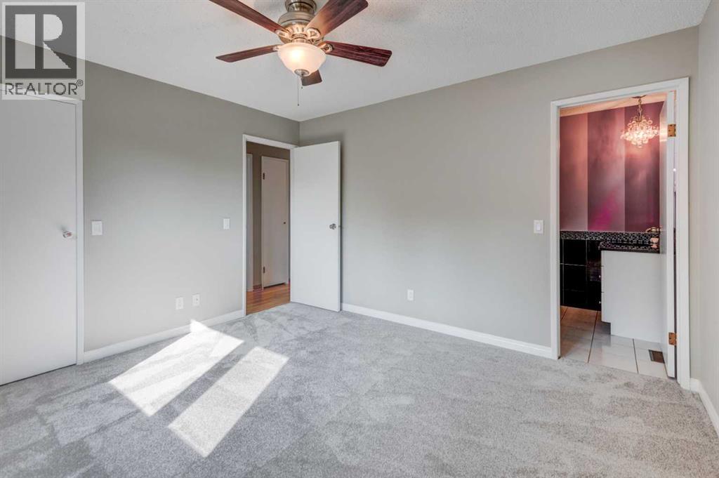 436 Queensland Circle Se, Calgary, Alberta  T2J 4P8 - Photo 14 - A2262296
