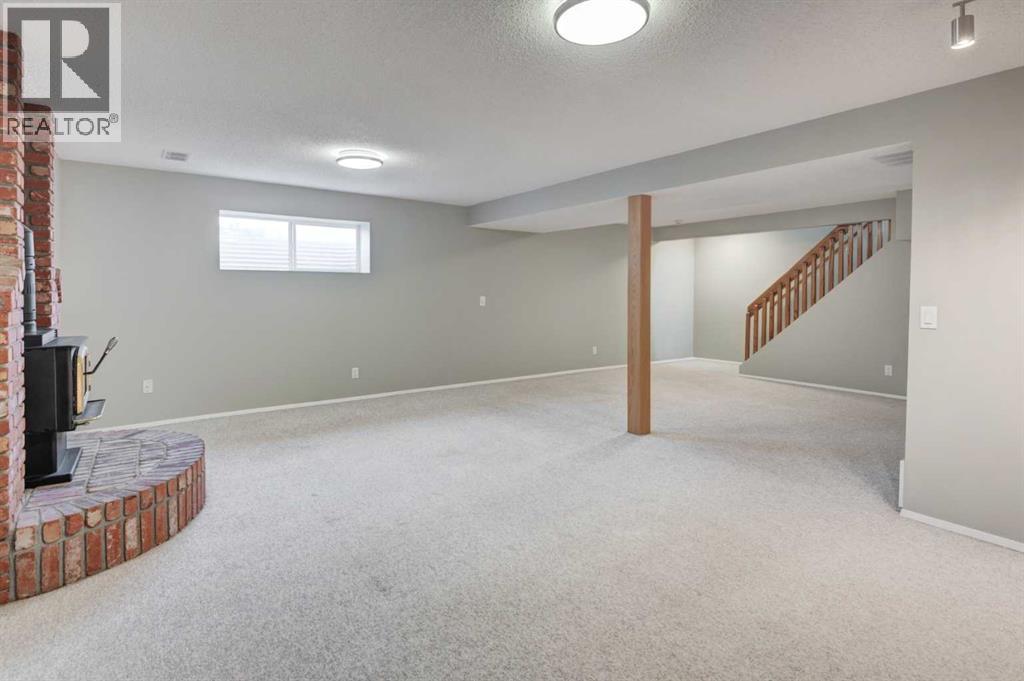 436 Queensland Circle Se, Calgary, Alberta  T2J 4P8 - Photo 22 - A2262296