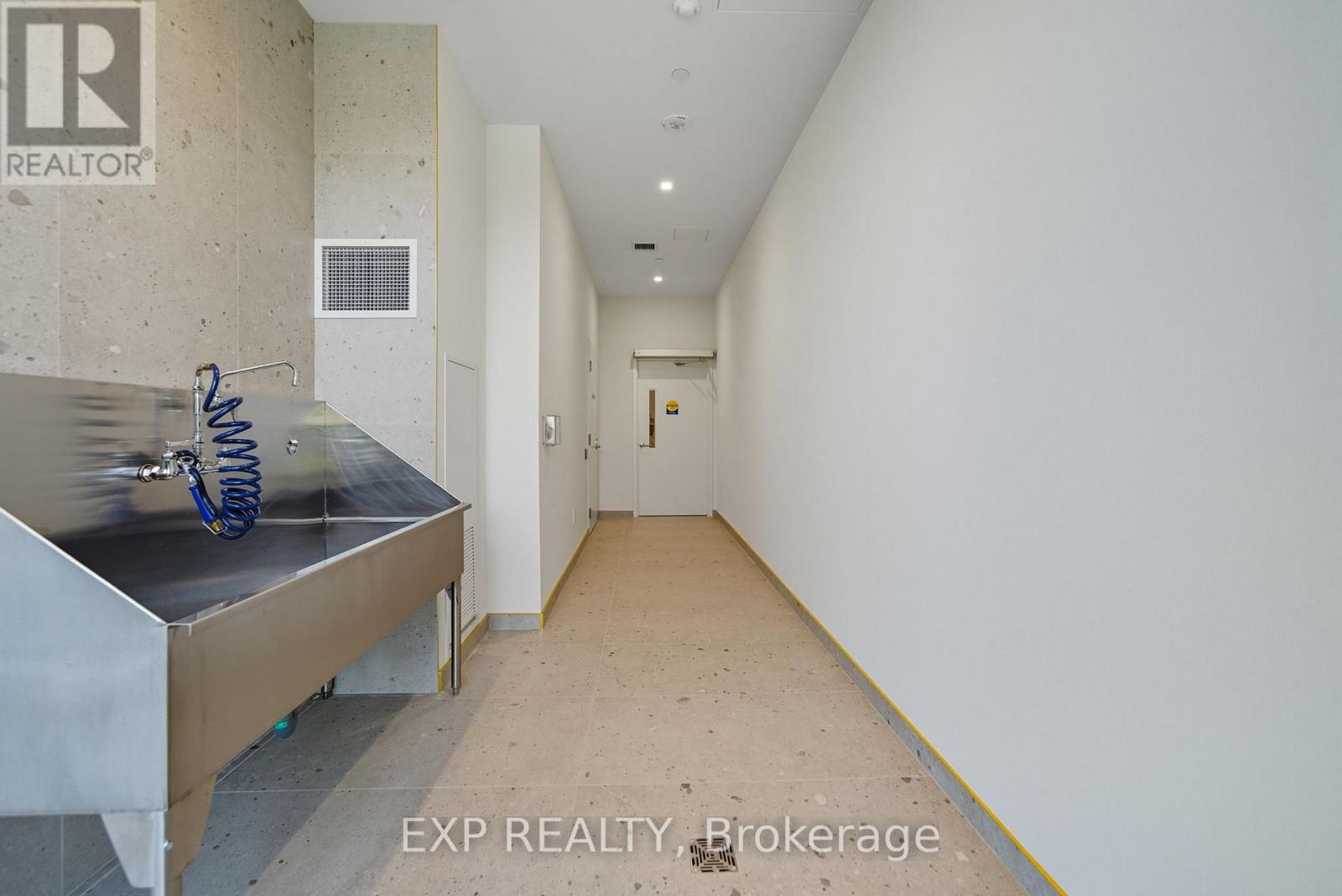608 - 1 Kyle Lowry Road, Toronto, Ontario  M3C 0S6 - Photo 21 - C12450117