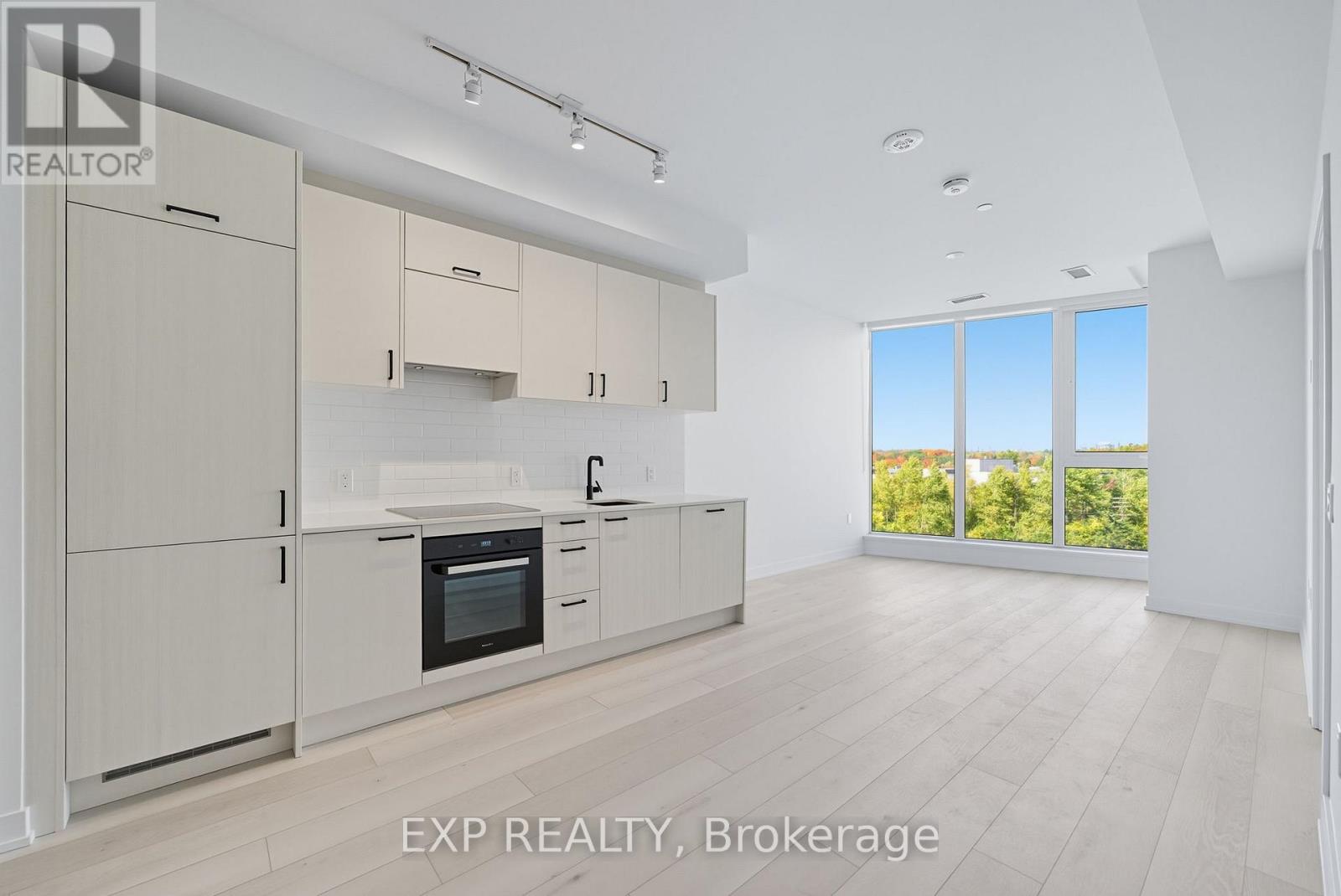 608 - 1 Kyle Lowry Road, Toronto, Ontario  M3C 0S6 - Photo 4 - C12450117