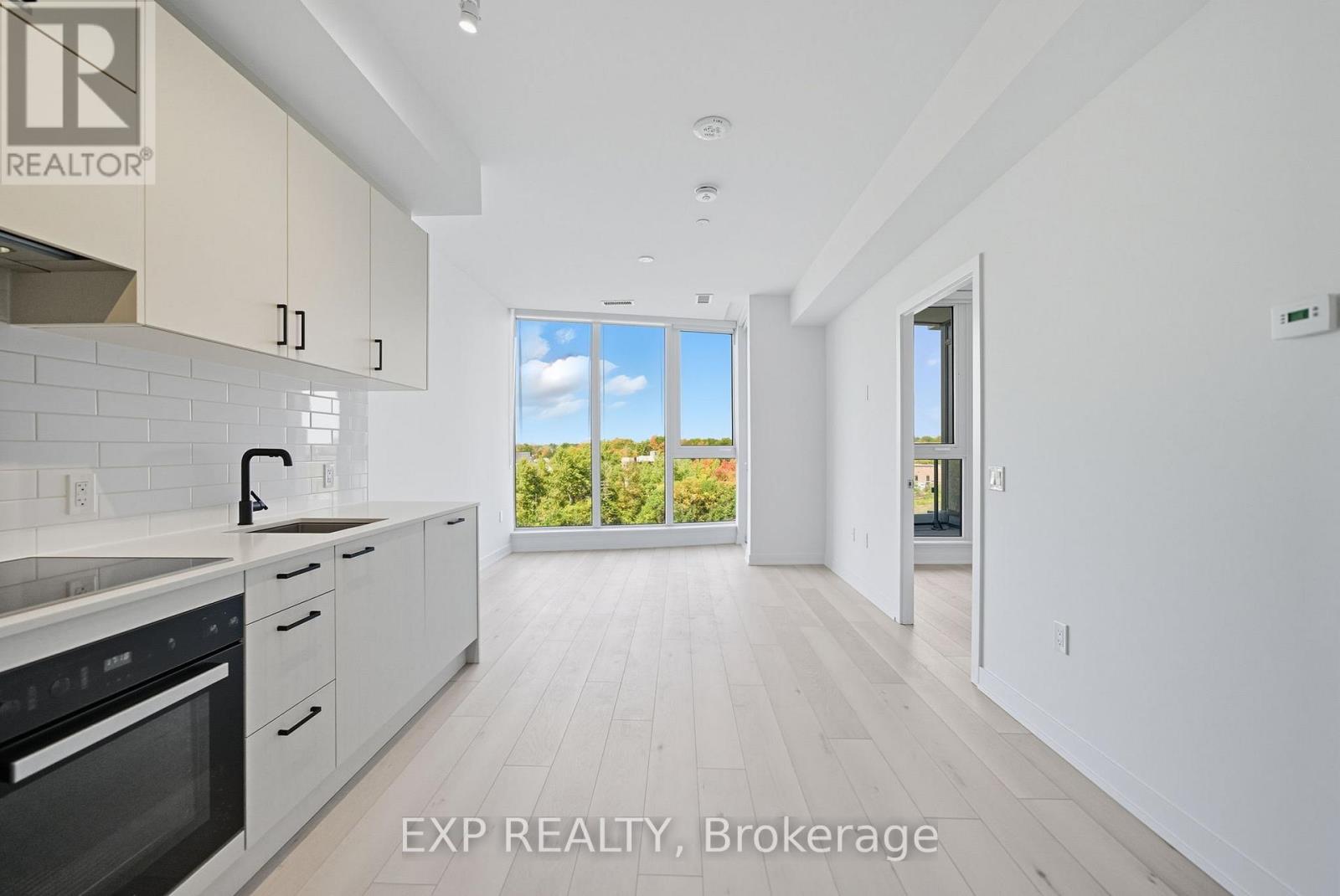 608 - 1 Kyle Lowry Road, Toronto, Ontario  M3C 0S6 - Photo 5 - C12450117