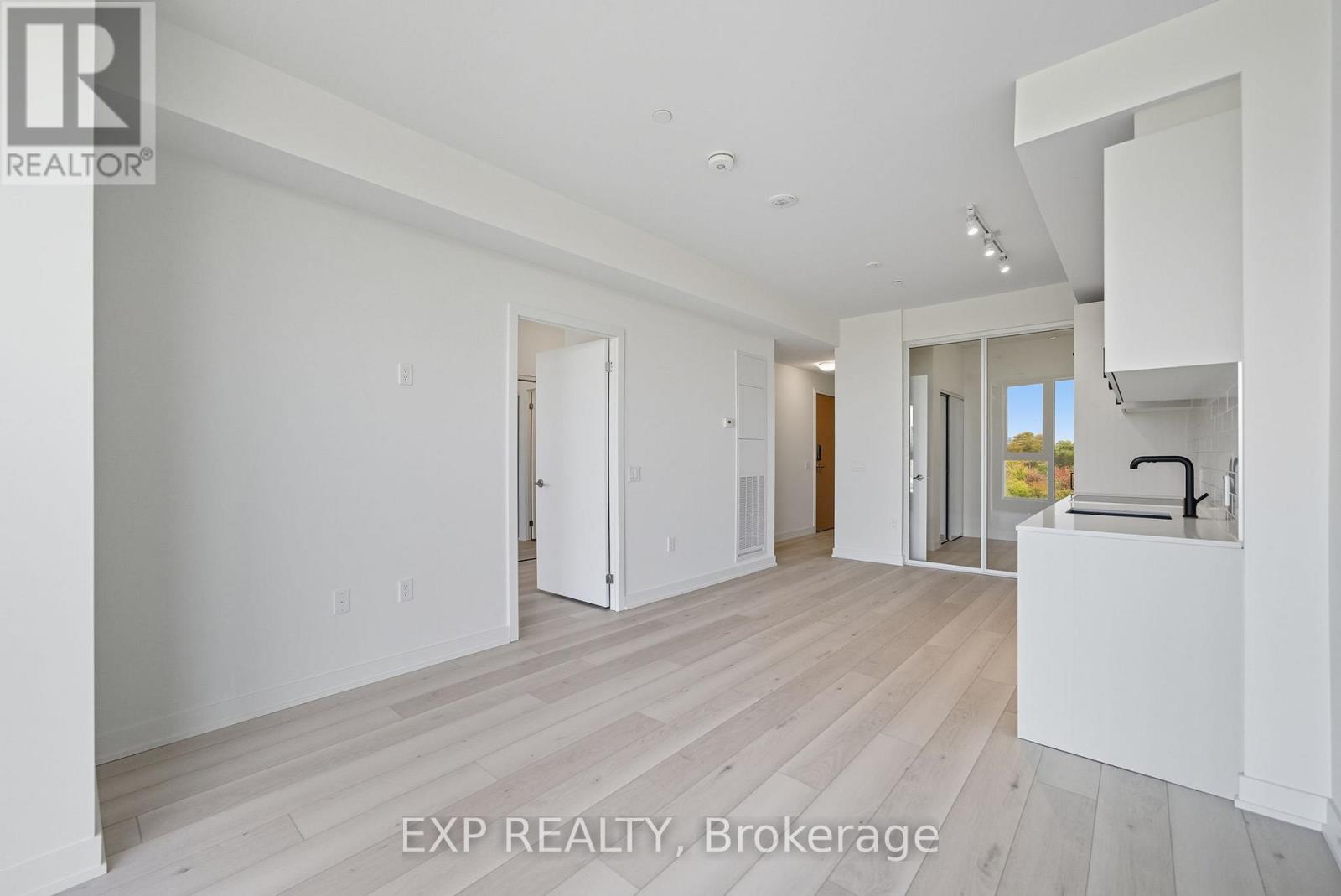 608 - 1 Kyle Lowry Road, Toronto, Ontario  M3C 0S6 - Photo 7 - C12450117