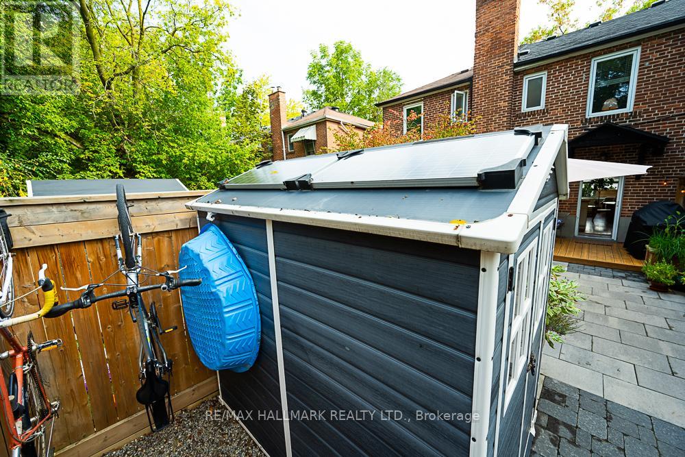 3318 Bathurst Street, Toronto, Ontario  M6A 2B6 - Photo 32 - C12450121