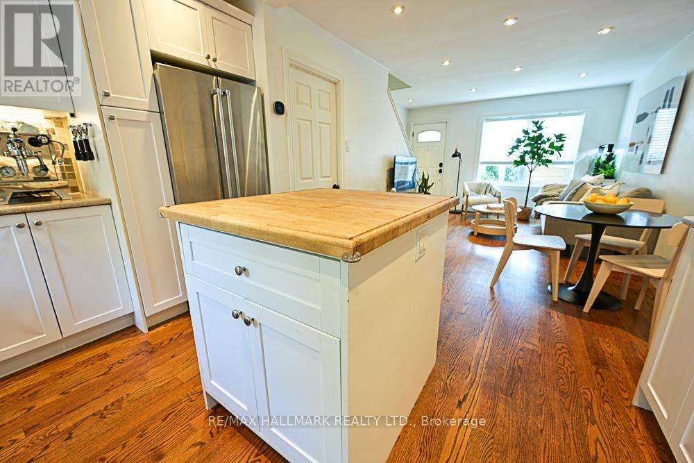 3318 Bathurst Street, Toronto, Ontario  M6A 2B6 - Photo 9 - C12450121