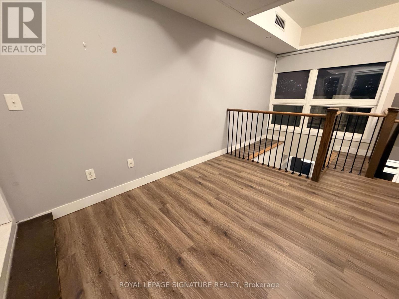 405 - 335 College Street, Toronto, Ontario  M5T 1S2 - Photo 6 - C12450189
