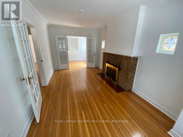 27 Sylvan Avenue, Toronto, Ontario  M6H 1G2 - Photo 6 - C12450197