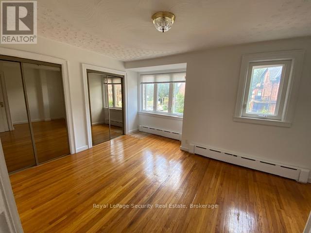 27 Sylvan Avenue, Toronto, Ontario  M6H 1G2 - Photo 9 - C12450197