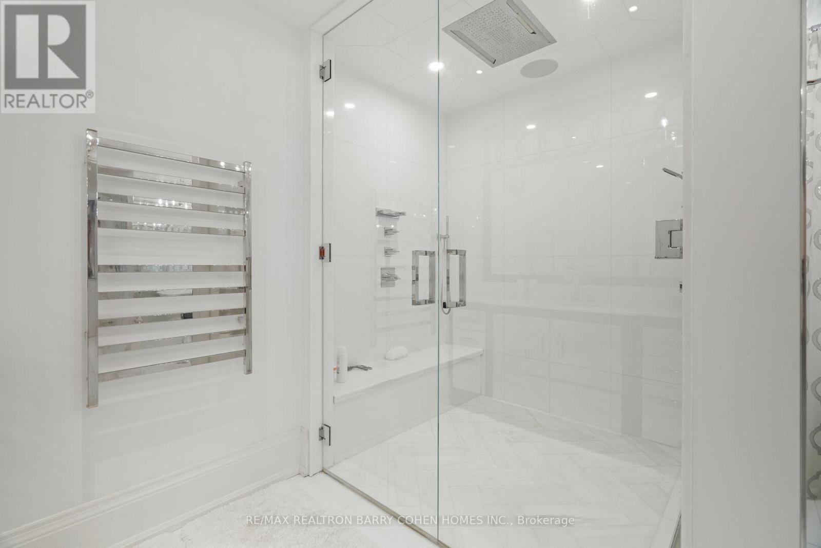 327 Cortleigh Boulevard, Toronto (Bedford Park-Nortown), Ontario  M5N 1R2 - Photo 22 - C12450201