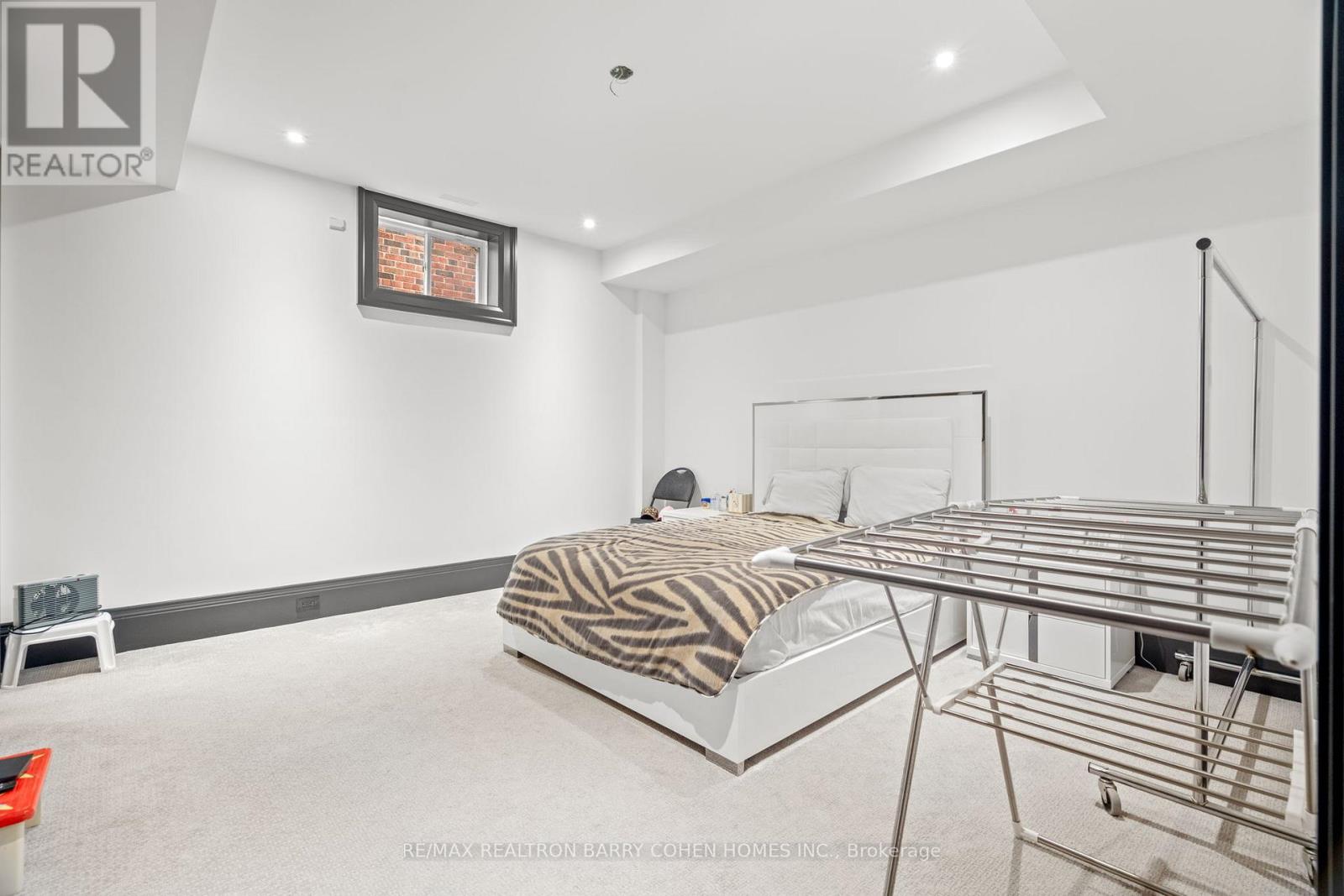 327 Cortleigh Boulevard, Toronto (Bedford Park-Nortown), Ontario  M5N 1R2 - Photo 34 - C12450201