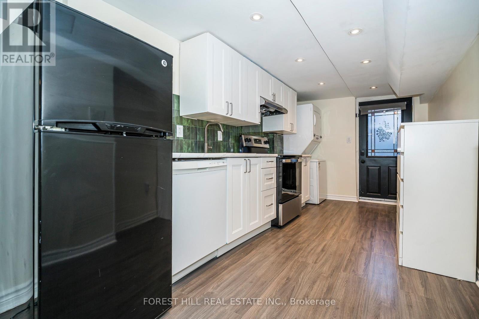 Lower - 181 Montrose Avenue, Toronto, Ontario  M6J 2T6 - Photo 5 - C12450204