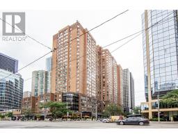 216 - 633 BAY STREET, Toronto, Ontario