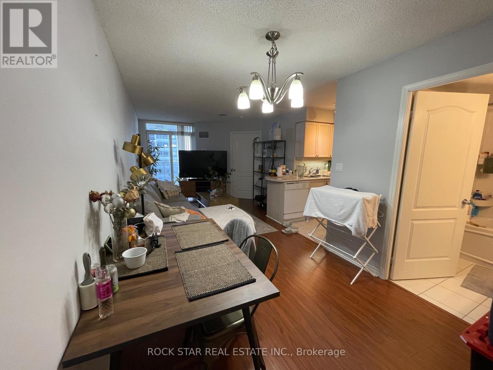 714 - 3 Rean Drive, Toronto, Ontario  M2K 3C2 - Photo 3 - C12450221