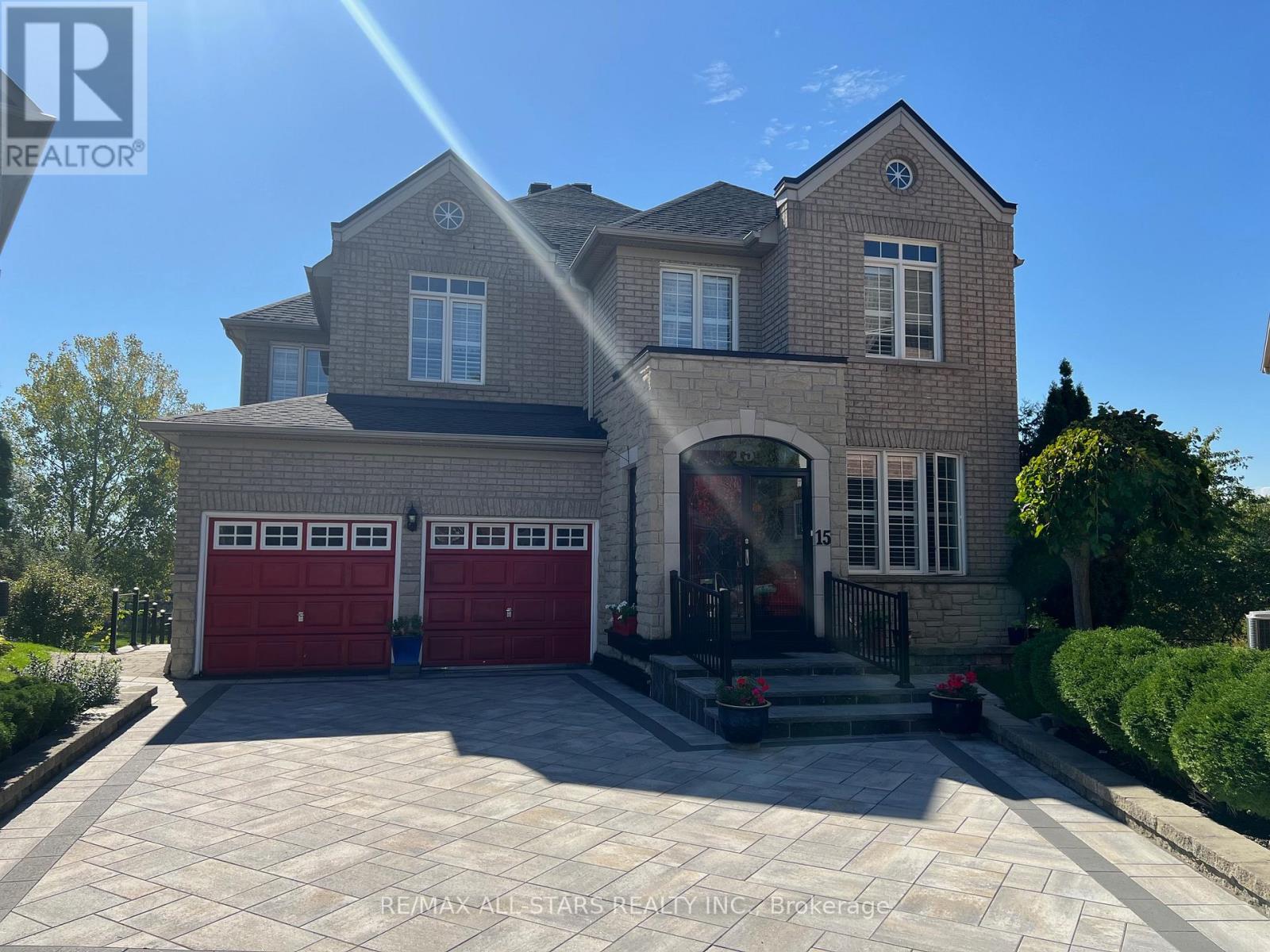 15 SIRIUS CRESCENT, Toronto, Ontario