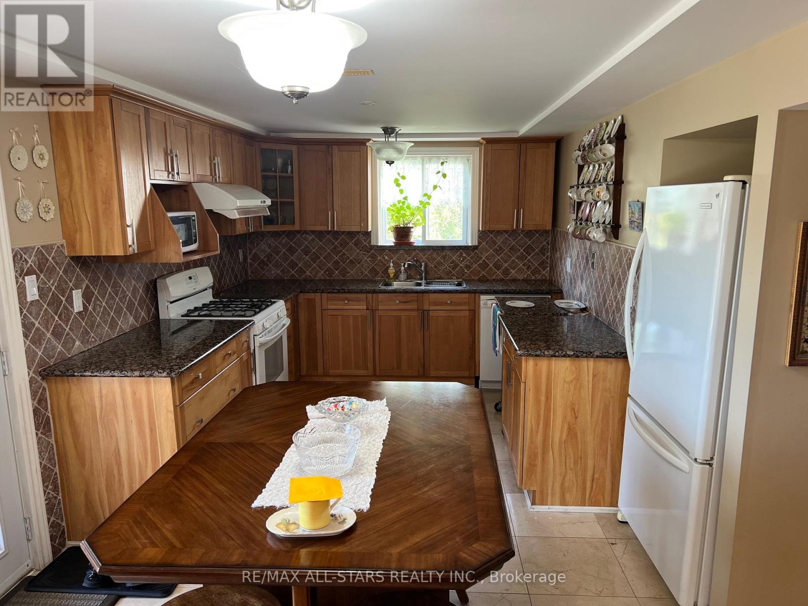 15 Sirius Crescent, Toronto, Ontario  M1X 2A6 - Photo 5 - E12450157