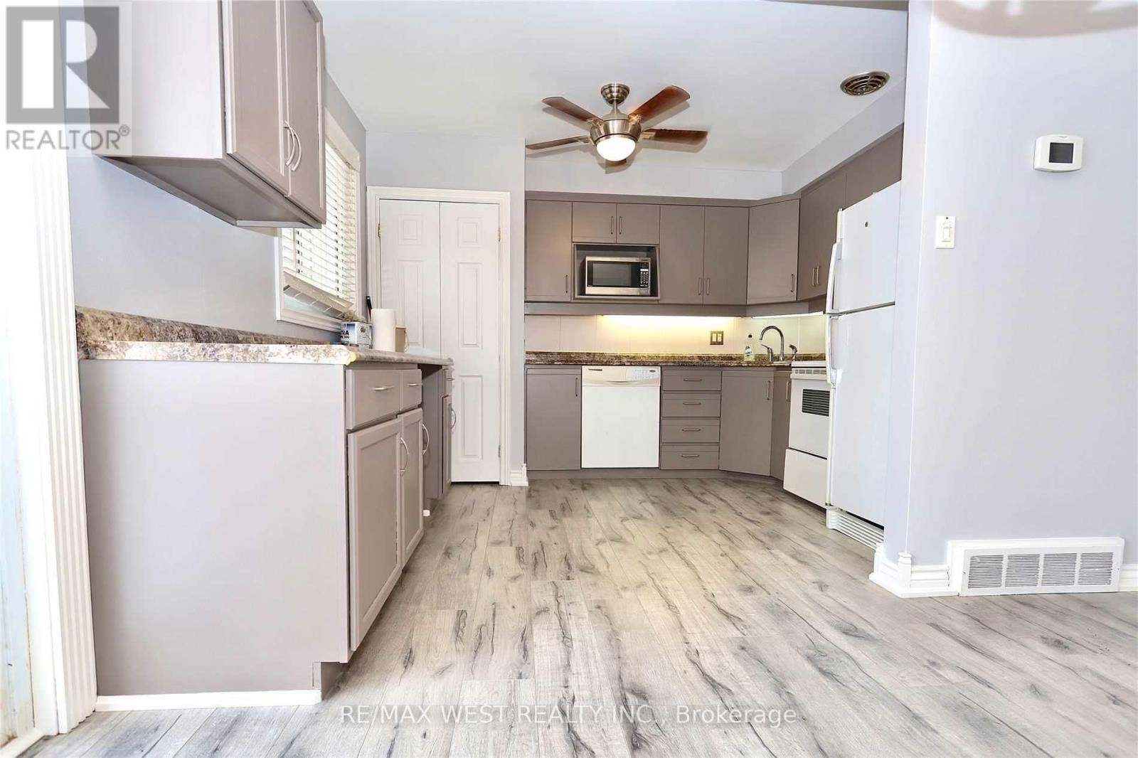 Main - 200 Crawforth Street, Whitby, Ontario  L1N 3S5 - Photo 4 - E12450183