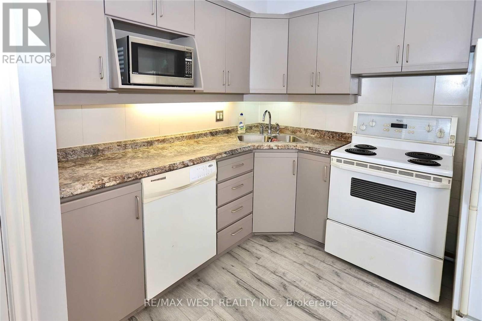 Main - 200 Crawforth Street, Whitby, Ontario  L1N 3S5 - Photo 5 - E12450183