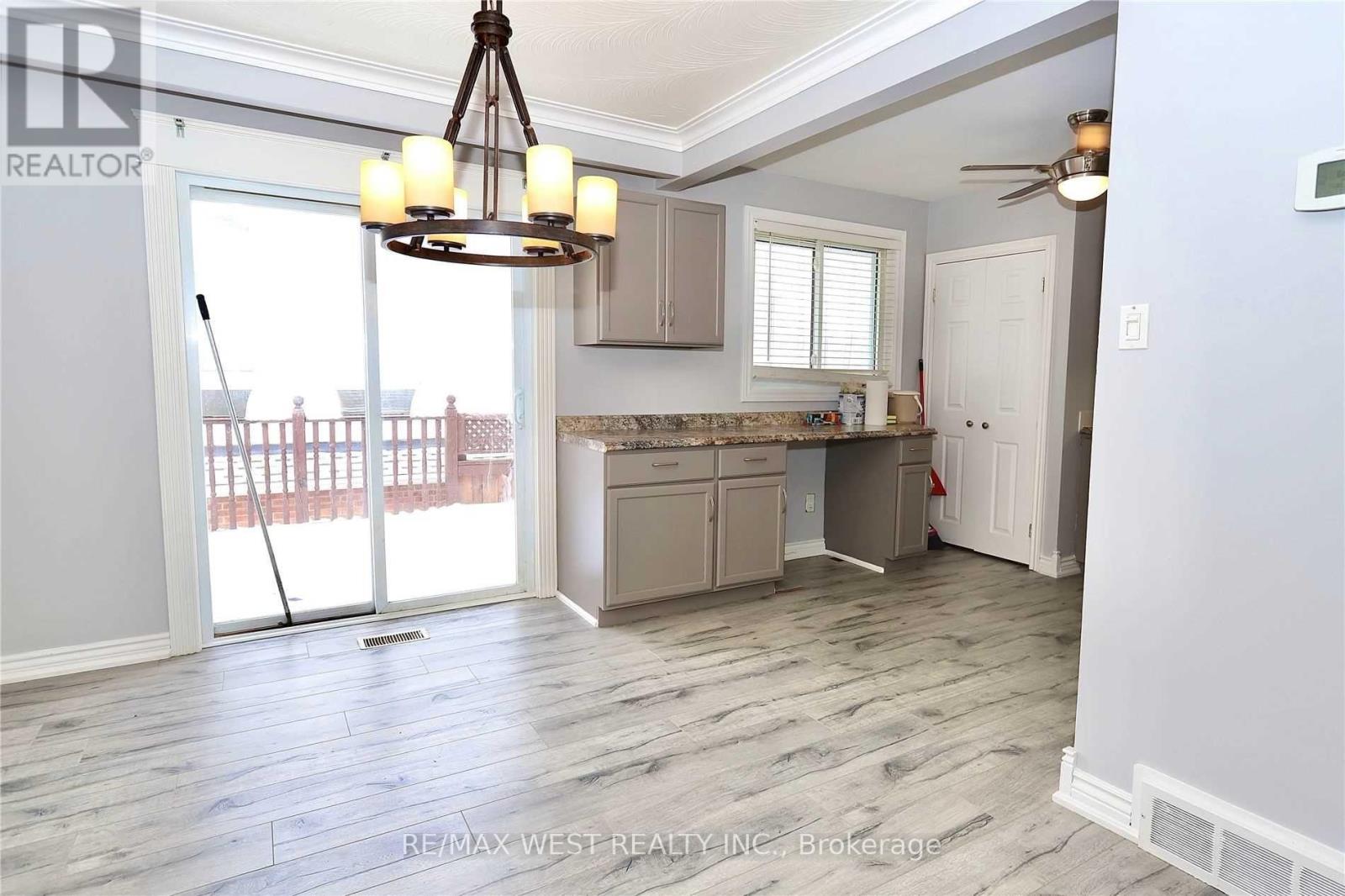 Main - 200 Crawforth Street, Whitby, Ontario  L1N 3S5 - Photo 6 - E12450183