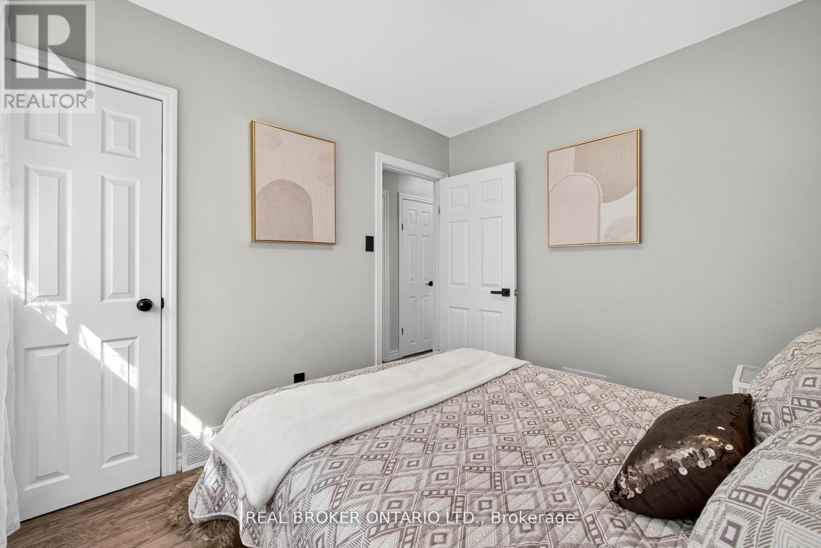 30 Presley Avenue, Toronto (Clairlea-Birchmount), Ontario  M1L 3P5 - Photo 13 - E12450190