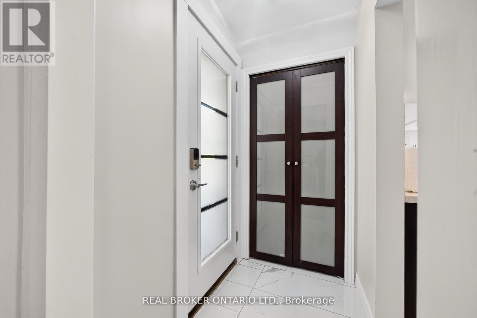30 Presley Avenue, Toronto (Clairlea-Birchmount), Ontario  M1L 3P5 - Photo 2 - E12450190