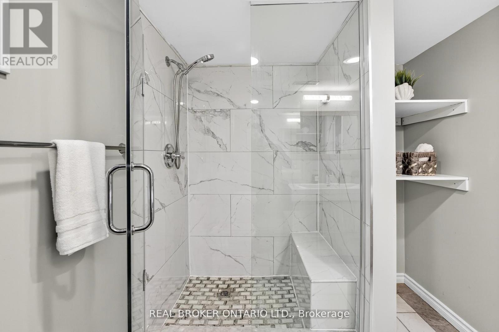 30 Presley Avenue, Toronto (Clairlea-Birchmount), Ontario  M1L 3P5 - Photo 27 - E12450190