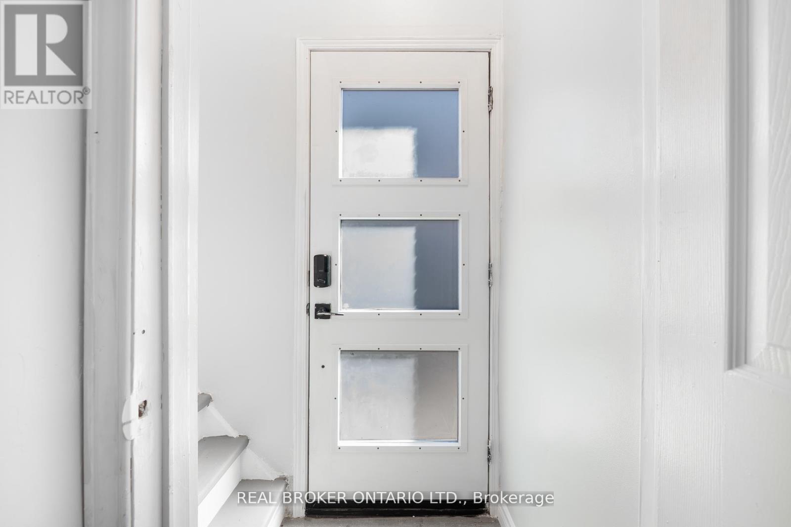 30 Presley Avenue, Toronto (Clairlea-Birchmount), Ontario  M1L 3P5 - Photo 29 - E12450190