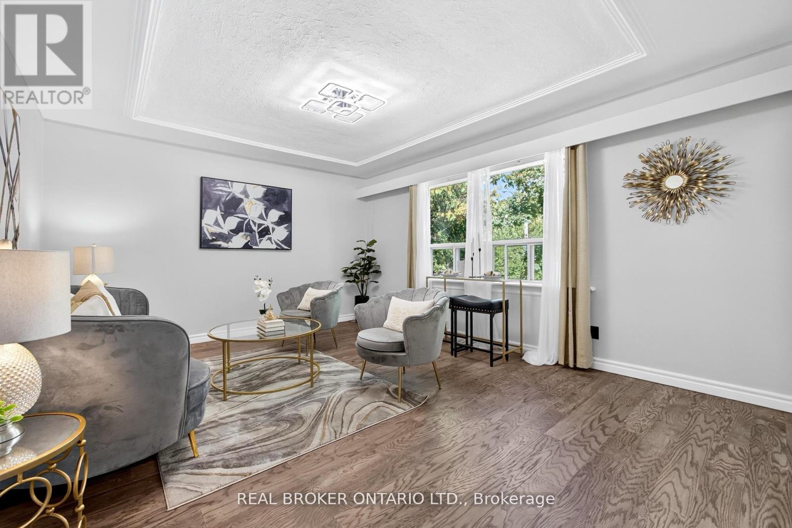 30 Presley Avenue, Toronto (Clairlea-Birchmount), Ontario  M1L 3P5 - Photo 3 - E12450190