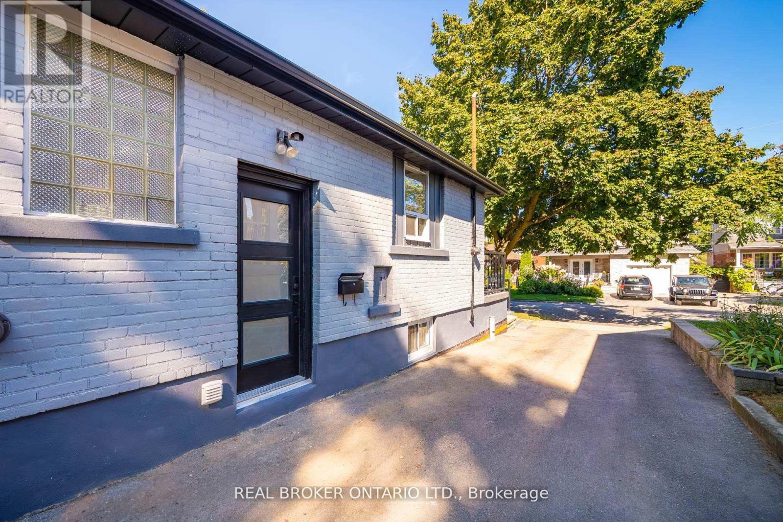 30 Presley Avenue, Toronto (Clairlea-Birchmount), Ontario  M1L 3P5 - Photo 30 - E12450190