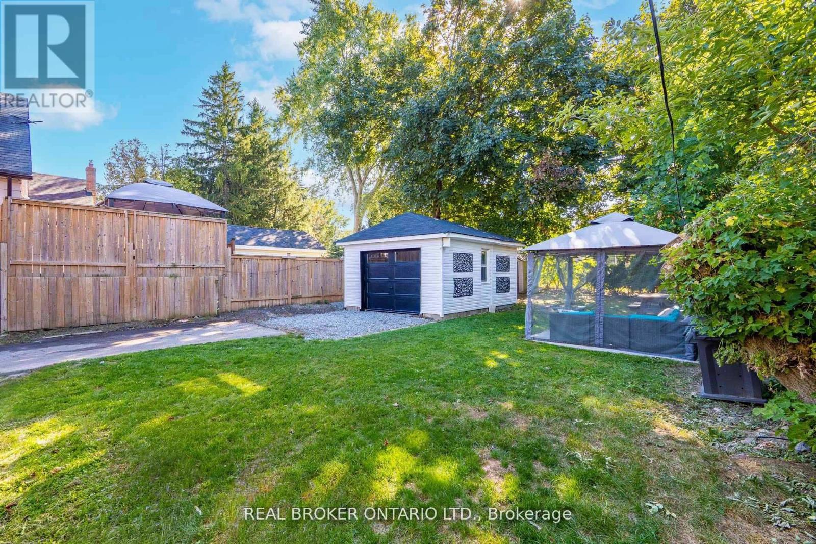 30 Presley Avenue, Toronto (Clairlea-Birchmount), Ontario  M1L 3P5 - Photo 33 - E12450190