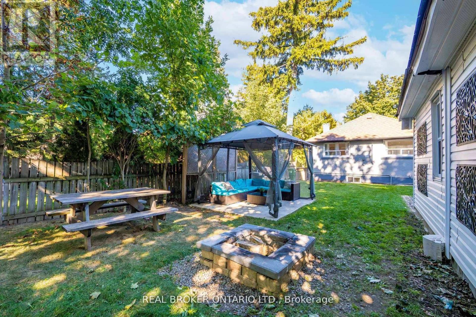 30 Presley Avenue, Toronto (Clairlea-Birchmount), Ontario  M1L 3P5 - Photo 39 - E12450190