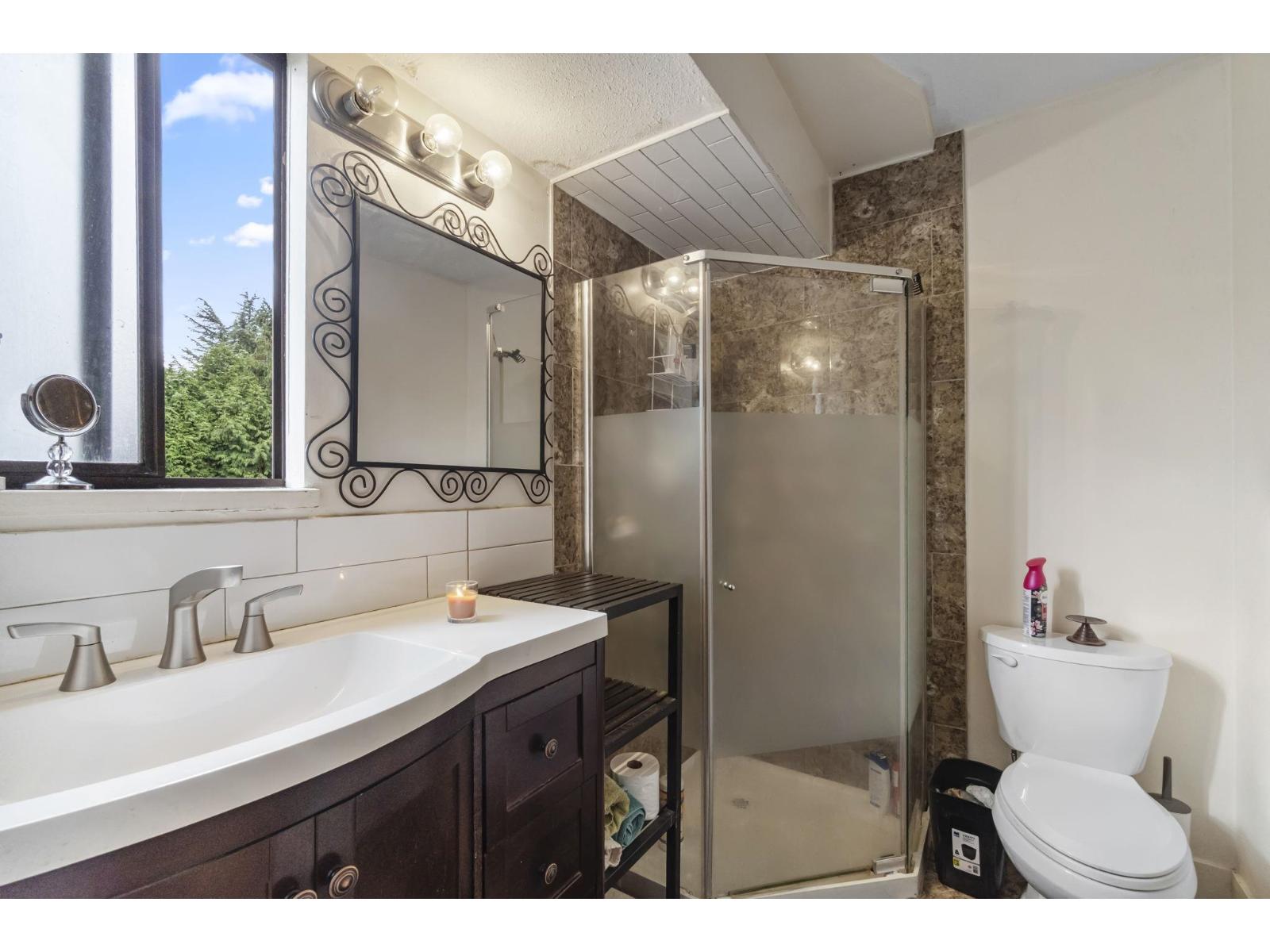9675 130th Street, Surrey, British Columbia  V3T 3L2 - Photo 15 - R3052188