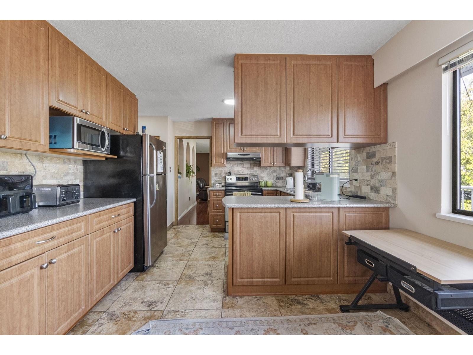 9675 130th Street, Surrey, British Columbia  V3T 3L2 - Photo 7 - R3052188