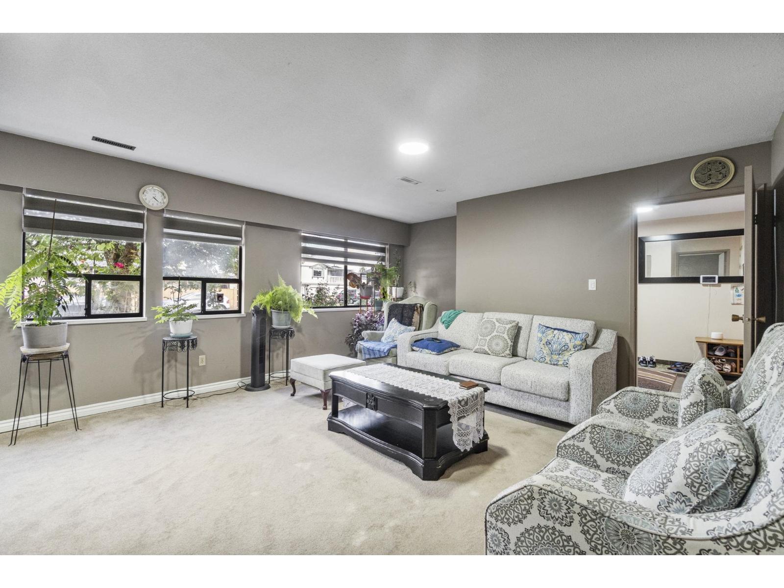 9675 130th Street, Surrey, British Columbia  V3T 3L2 - Photo 3 - R3052188