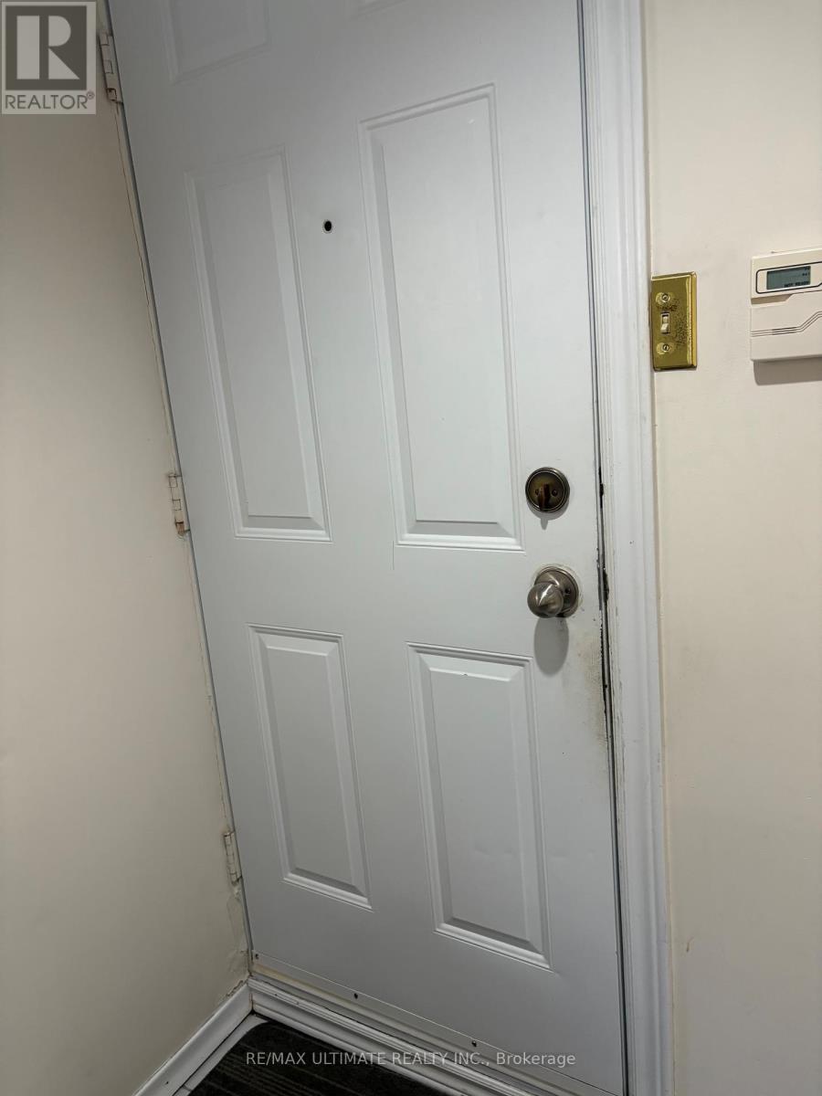 212a Schell Avenue, Toronto, Ontario  M6E 2T2 - Photo 29 - W12396834