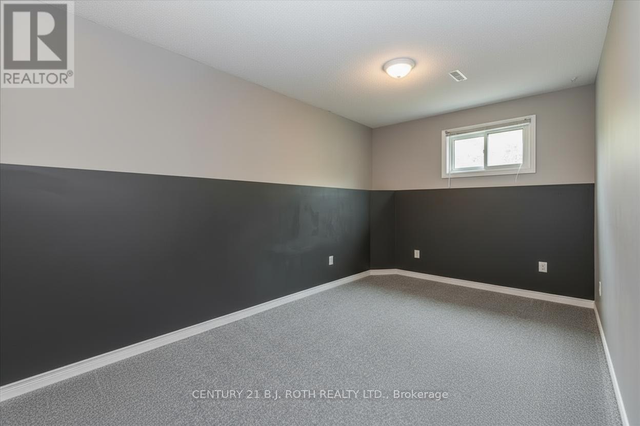 2834 Dempster Avenue, Innisfil (Stroud), Ontario  L9S 1C2 - Photo 20 - N12450234