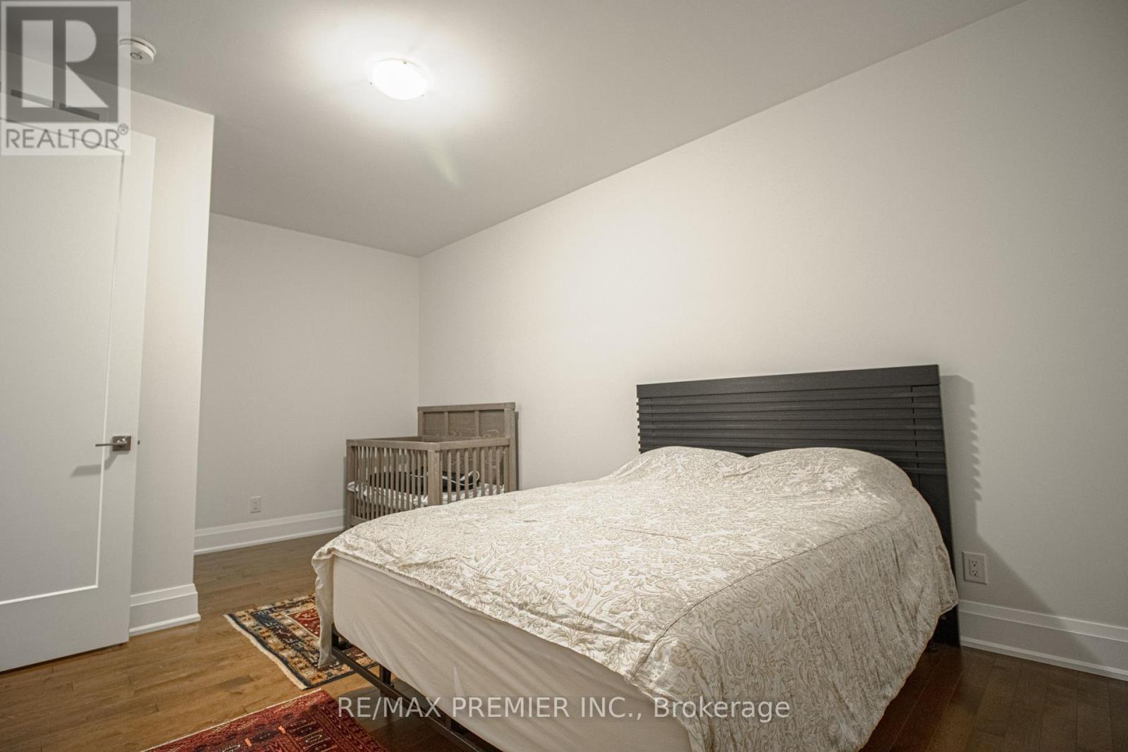 4 Kenmir Avenue, Niagara-On-The-Lake, Ontario  L0S 1J1 - Photo 14 - X12449833