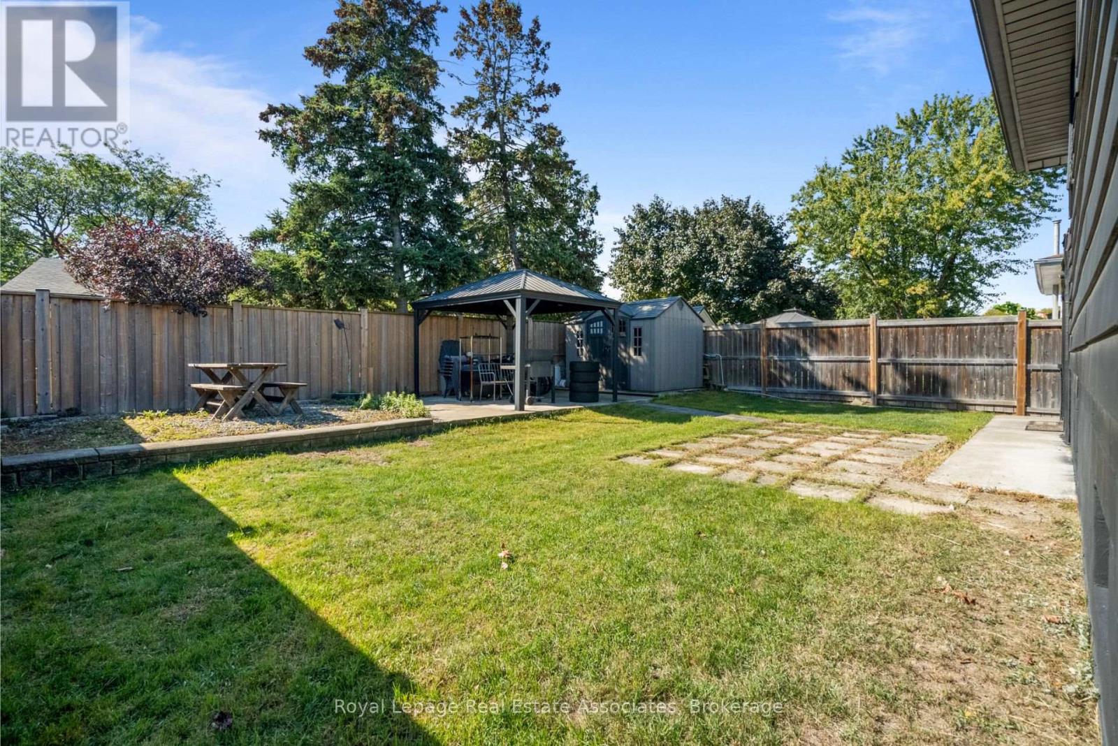 116 Boston Crescent, Hamilton, Ontario  L8T 4N2 - Photo 41 - X12450003