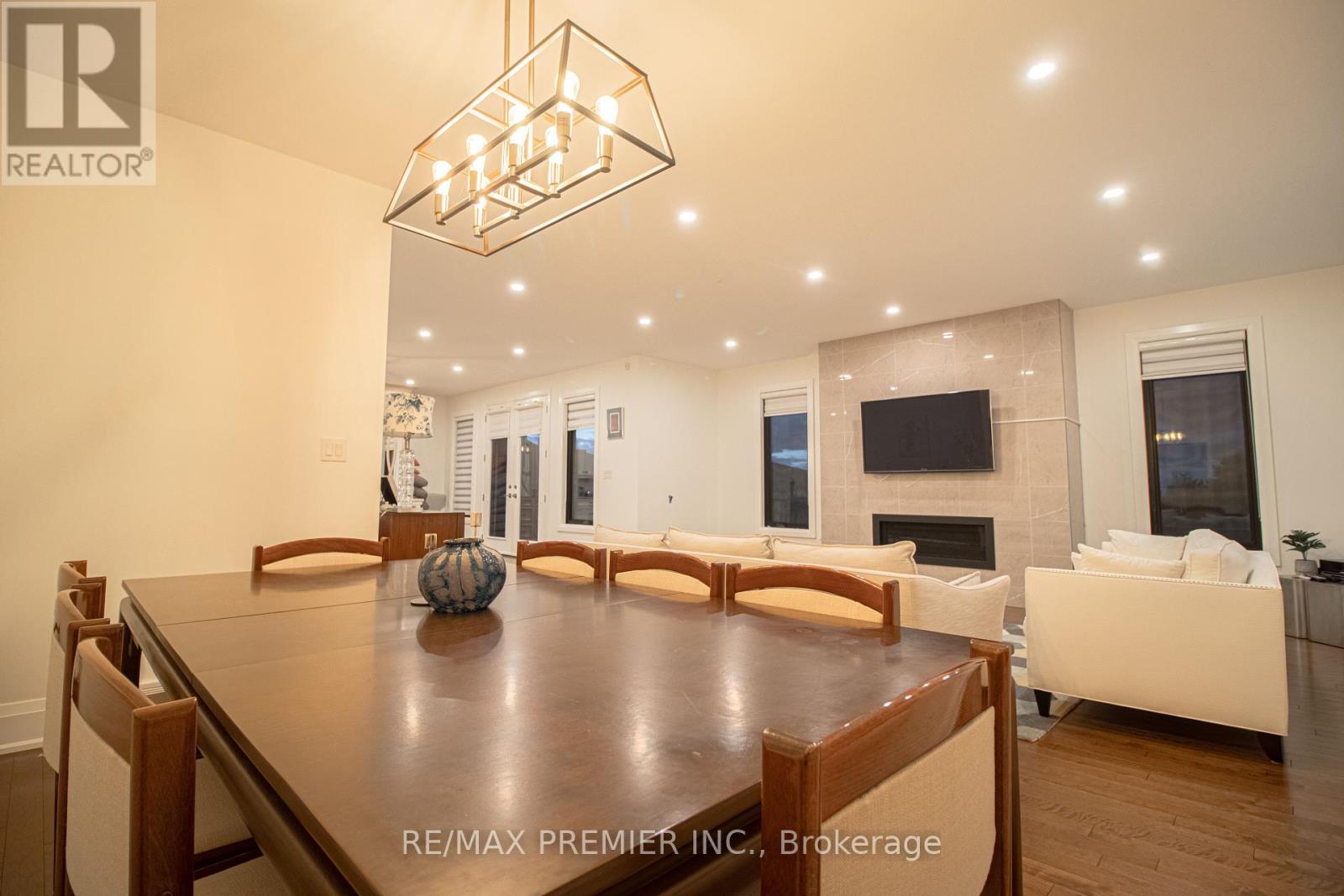 4 Kenmir Avenue, Niagara-On-The-Lake, Ontario  L0S 1J1 - Photo 8 - X12449833