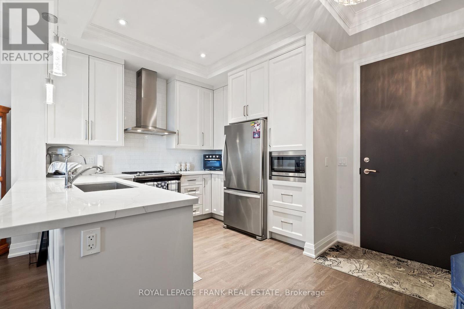 712 - 25 Baker Hill Boulevard, Whitchurch-Stouffville, Ontario  L4A 4R5 - Photo 12 - N12450268