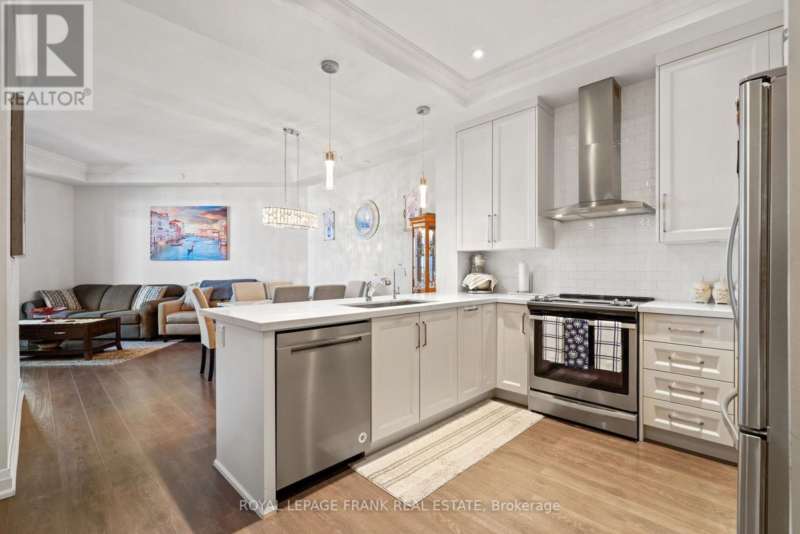 712 - 25 Baker Hill Boulevard, Whitchurch-Stouffville, Ontario  L4A 4R5 - Photo 15 - N12450268
