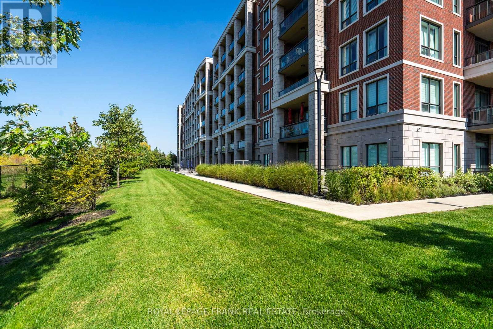 712 - 25 Baker Hill Boulevard, Whitchurch-Stouffville, Ontario  L4A 4R5 - Photo 7 - N12450268