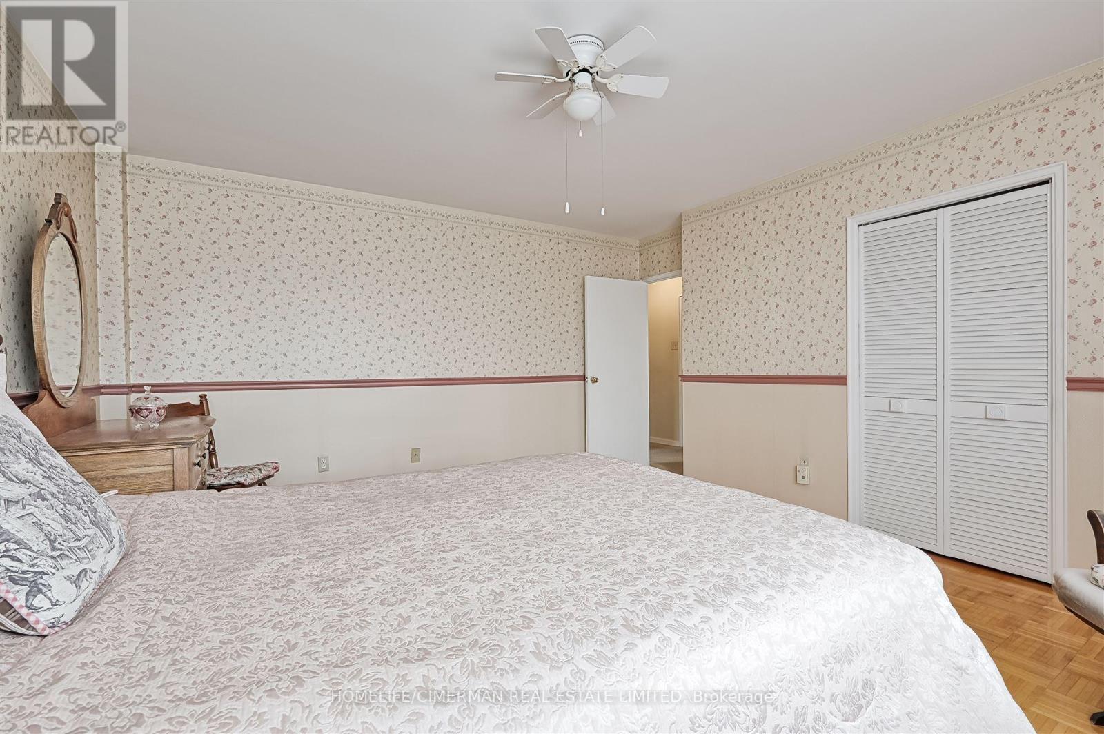 309 - 346 The West Mall, Toronto (Etobicoke West Mall), Ontario  M9C 1E5 - Photo 24 - W12450124