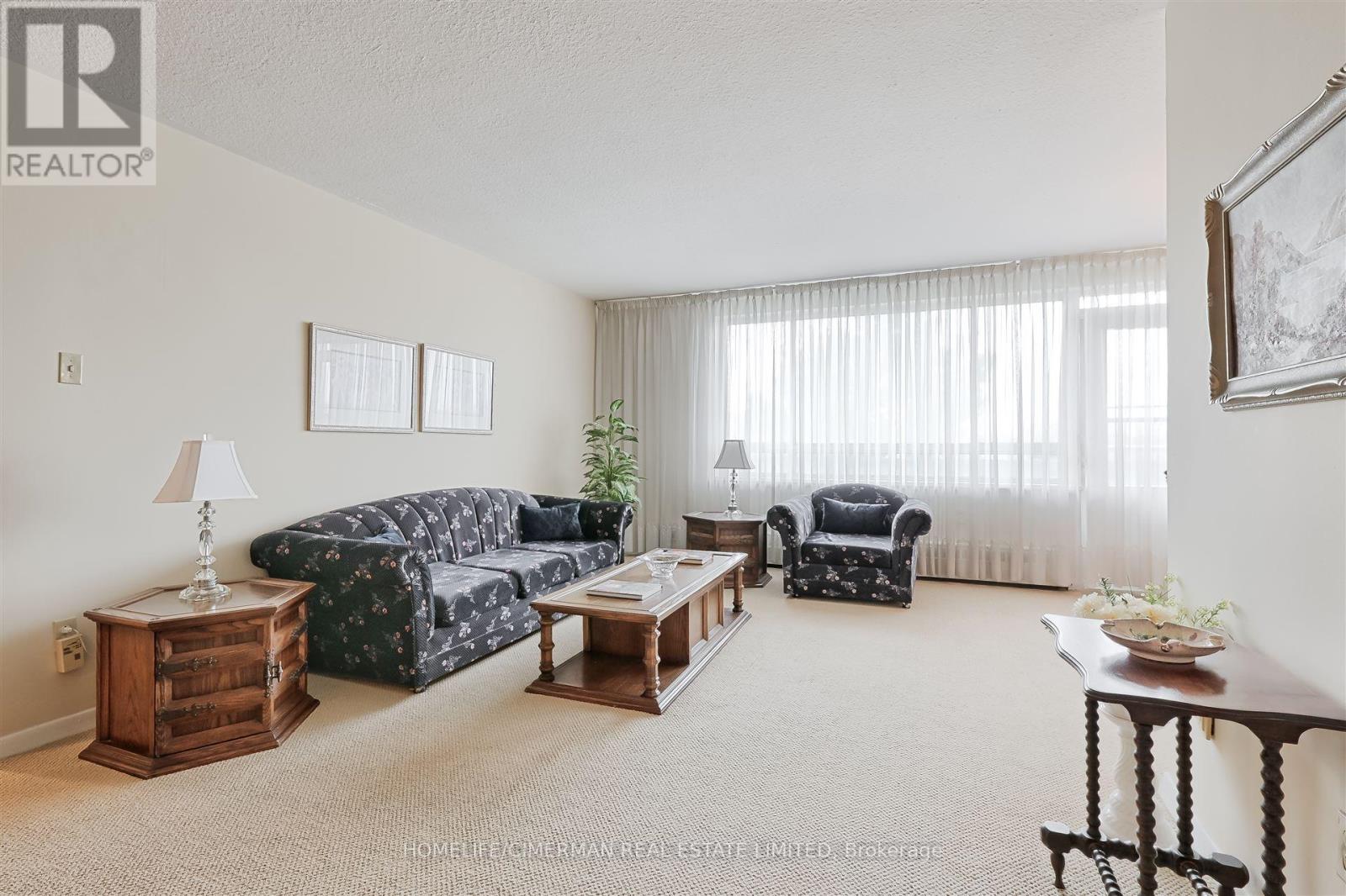 309 - 346 The West Mall, Toronto (Etobicoke West Mall), Ontario  M9C 1E5 - Photo 9 - W12450124