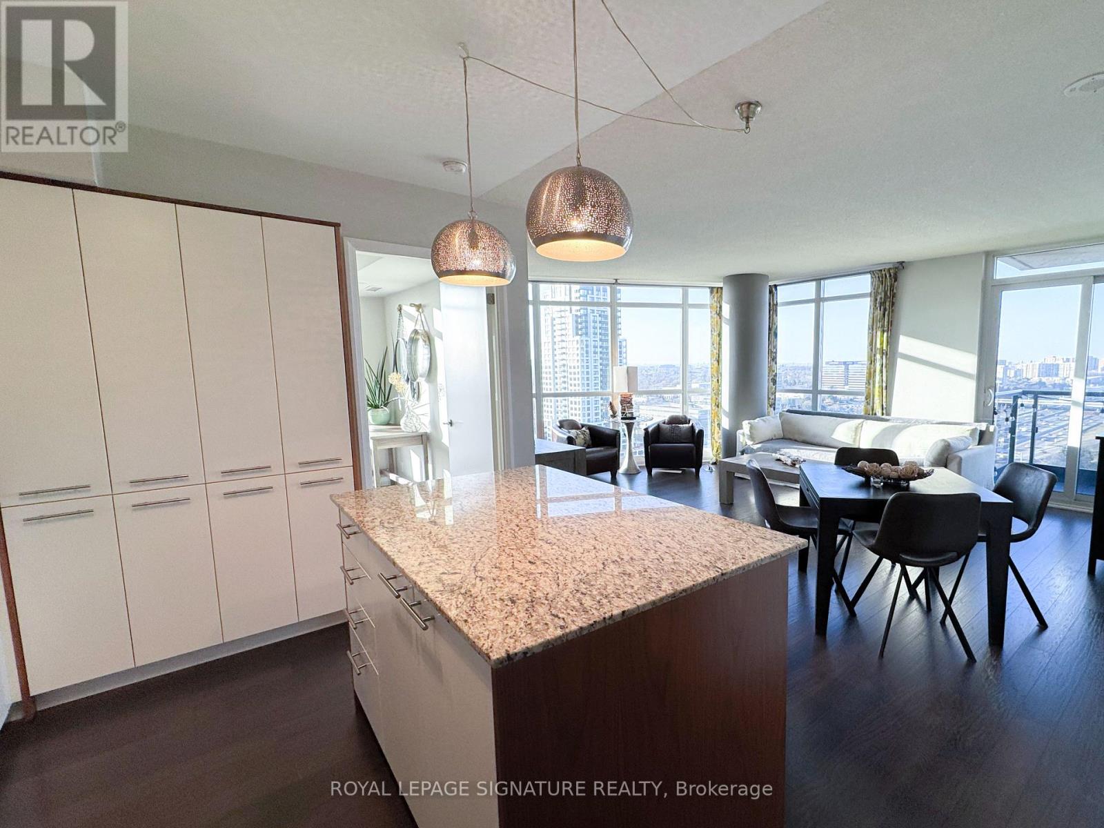 1807 - 1 Valhalla Inn Road, Toronto, Ontario  M9B 1S9 - Photo 6 - W12450130